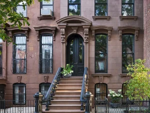 Read more about the article Comprehensive Guide to Brownstone Facade Restoration